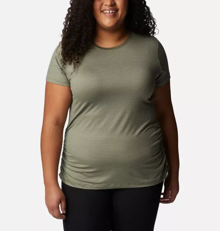 Columbia Women's Leslie Falls™ Short Sleeve Shirt - Plus Size. 1