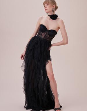 Siyah Straplez Fırfırlı Tül Etekli Yırtmaçlı Uzun Abiye Elbise