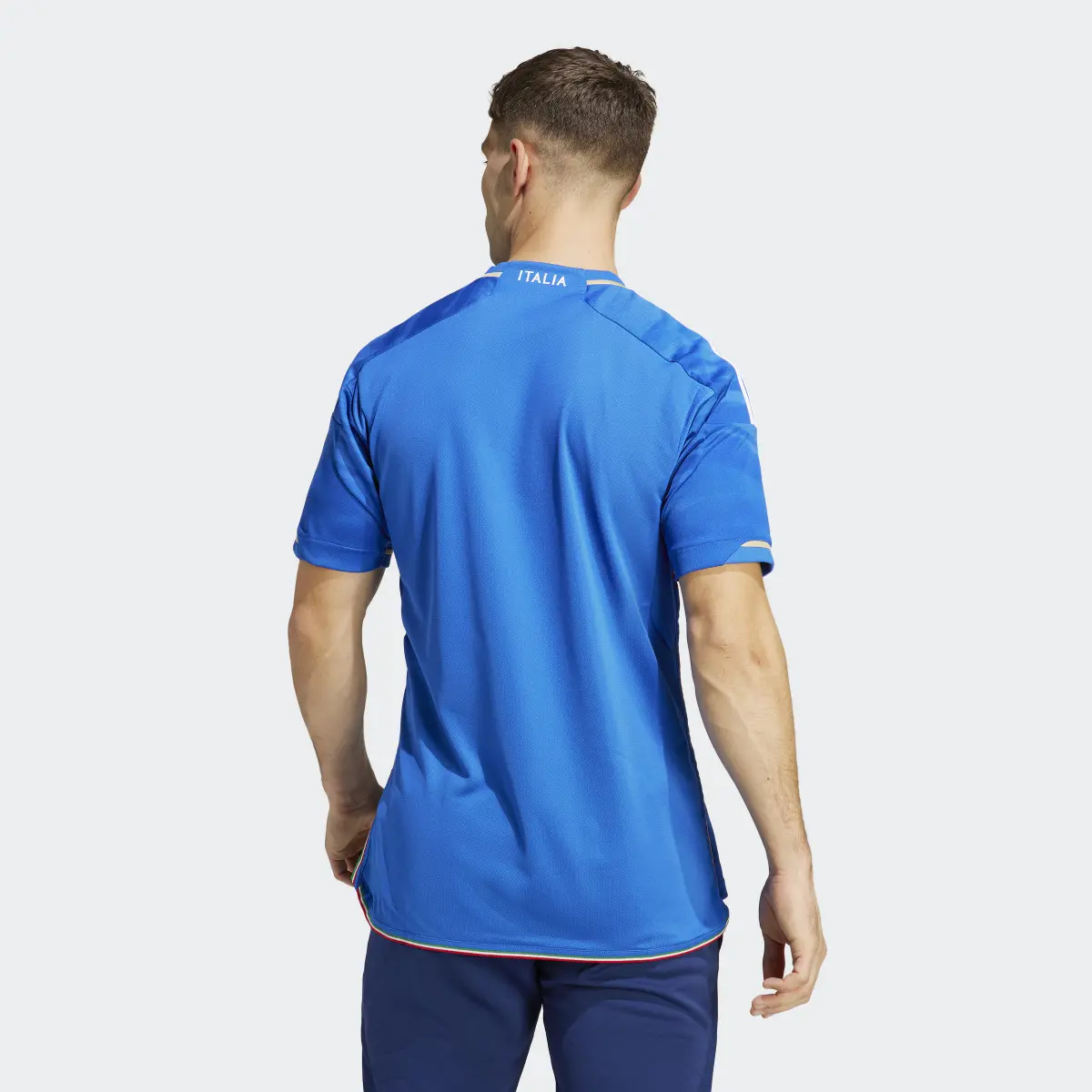 Adidas Italien 23 Heimtrikot. 3