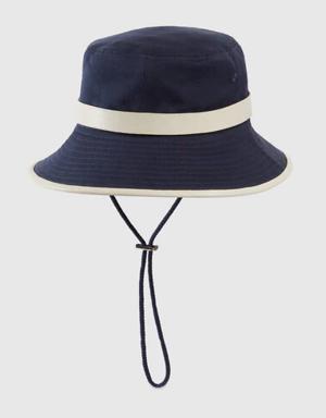 Cotton bucket hat with chin strap