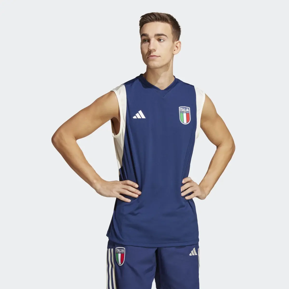 Adidas Camiseta sin mangas Italia Tiro 23. 2