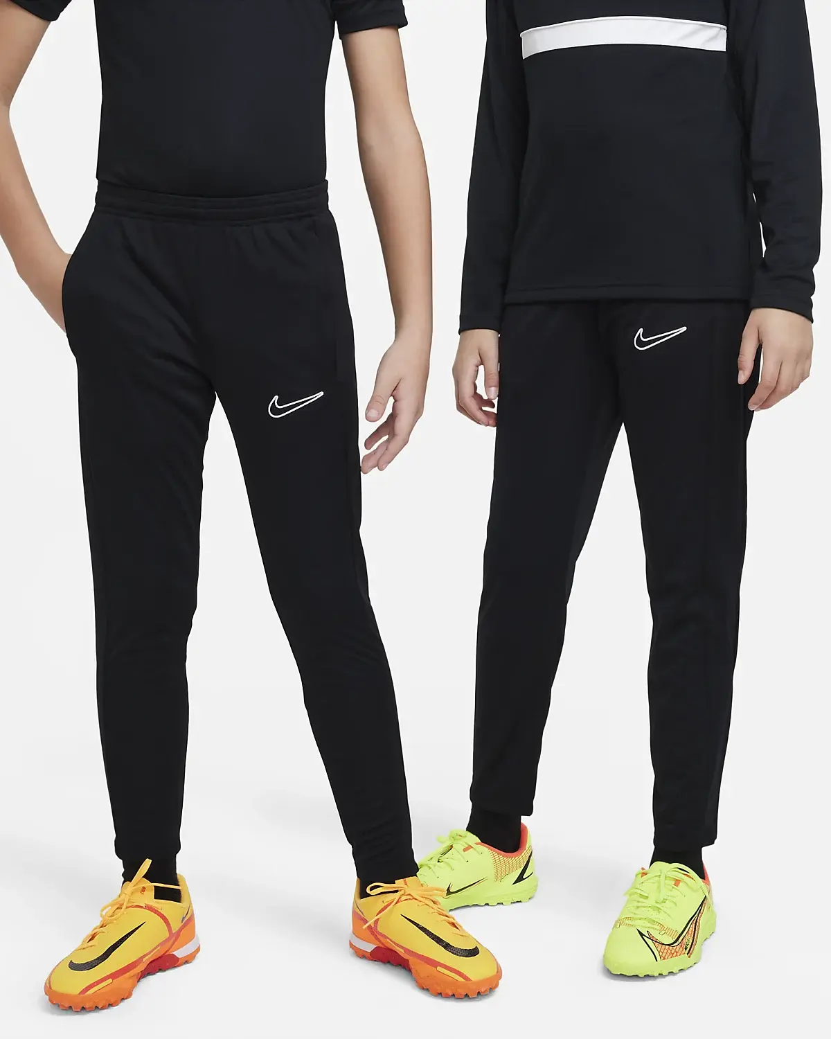 Nike Dri-FIT Academy23. 1