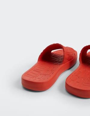 Texture sandals
