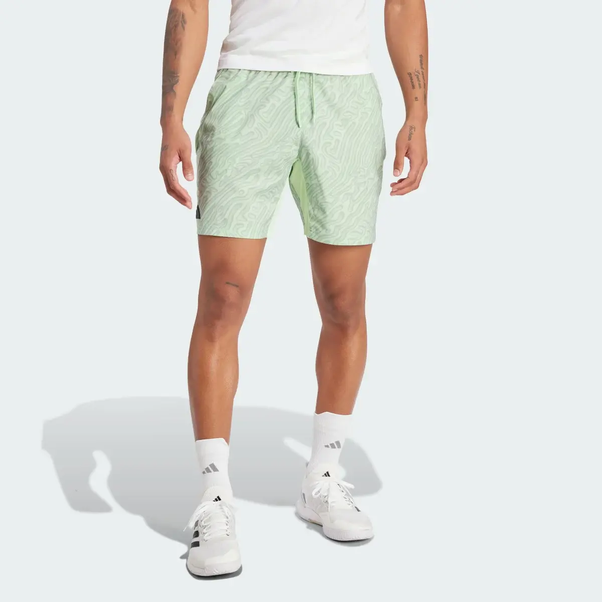 Adidas Short de tennis ergonomique imprimé HEAT.RDY Pro 17,8 cm. 1