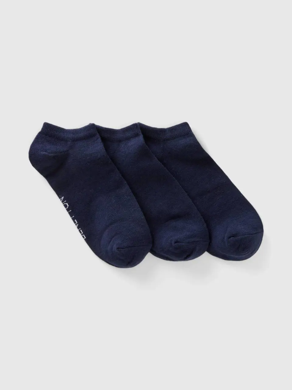 Benetton three pairs of short socks. 1