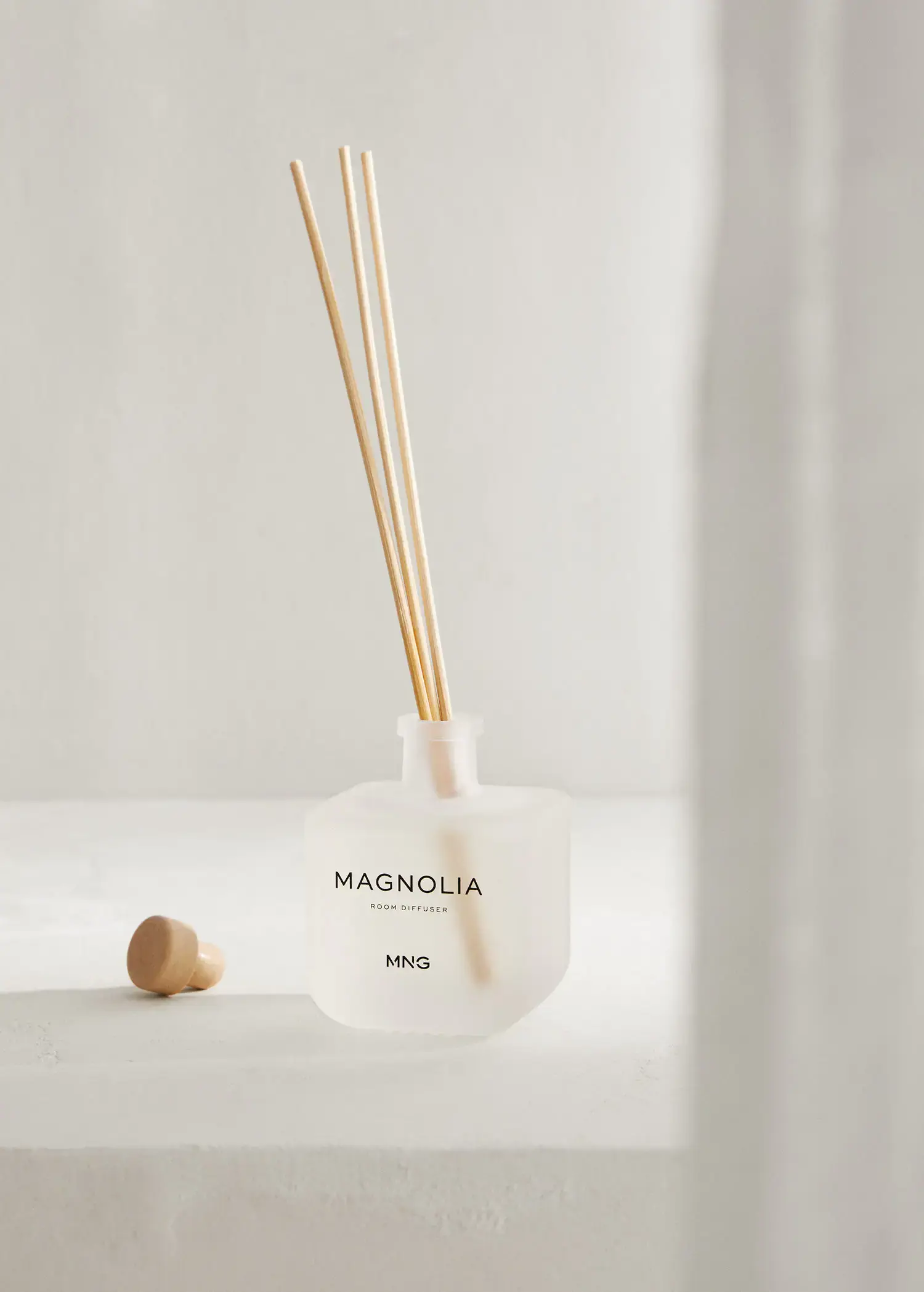 Mango Difuzor bețișoare Magnolia 100 ml. 2