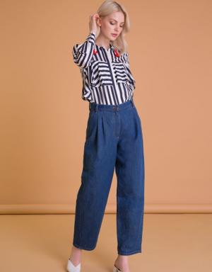 Wide Cut Pleated Blue Jeans