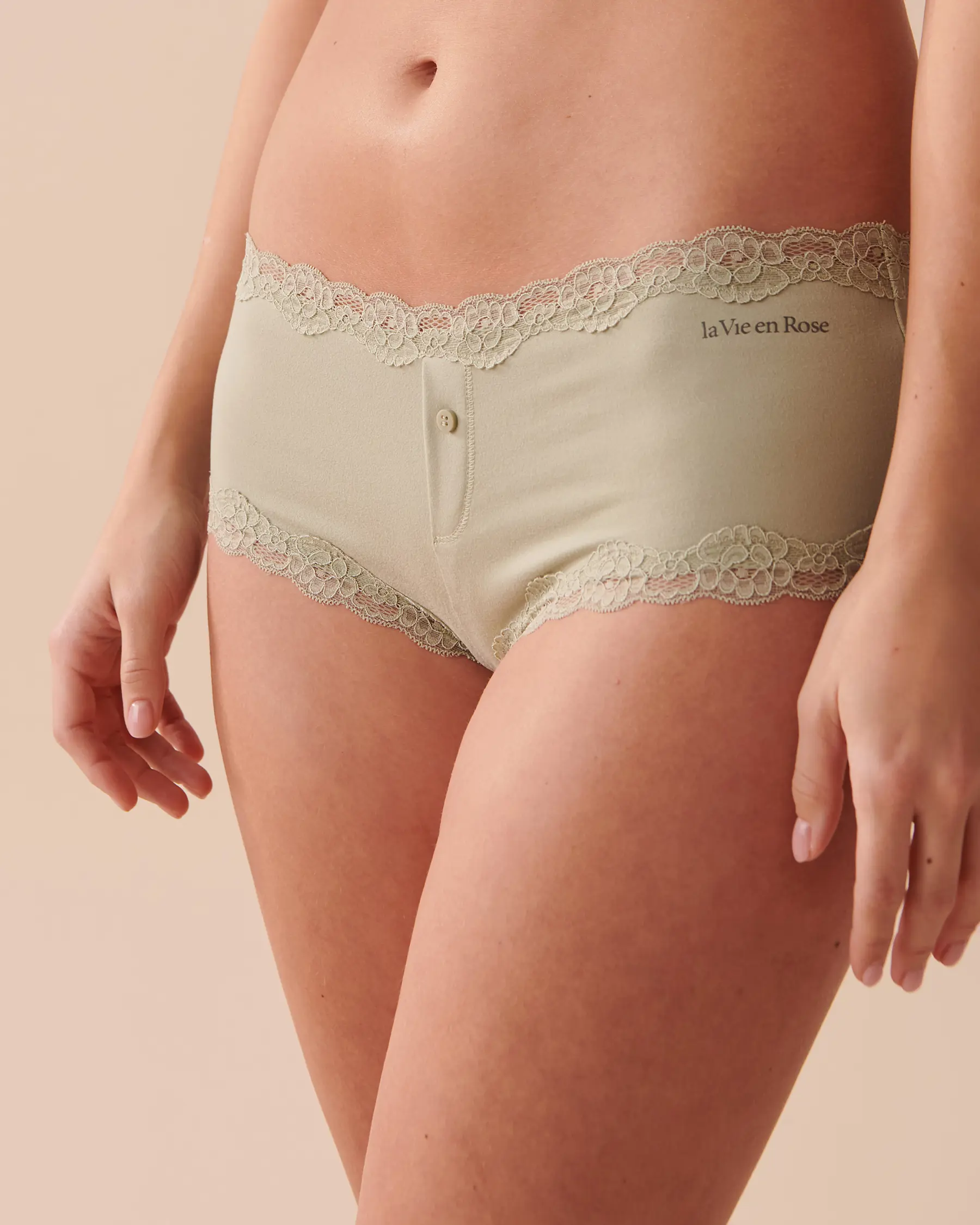 La Vie en Rose Super Soft Lace Detail Boyleg Panty. 3