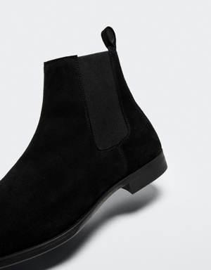 Leather Chelsea ankle boots