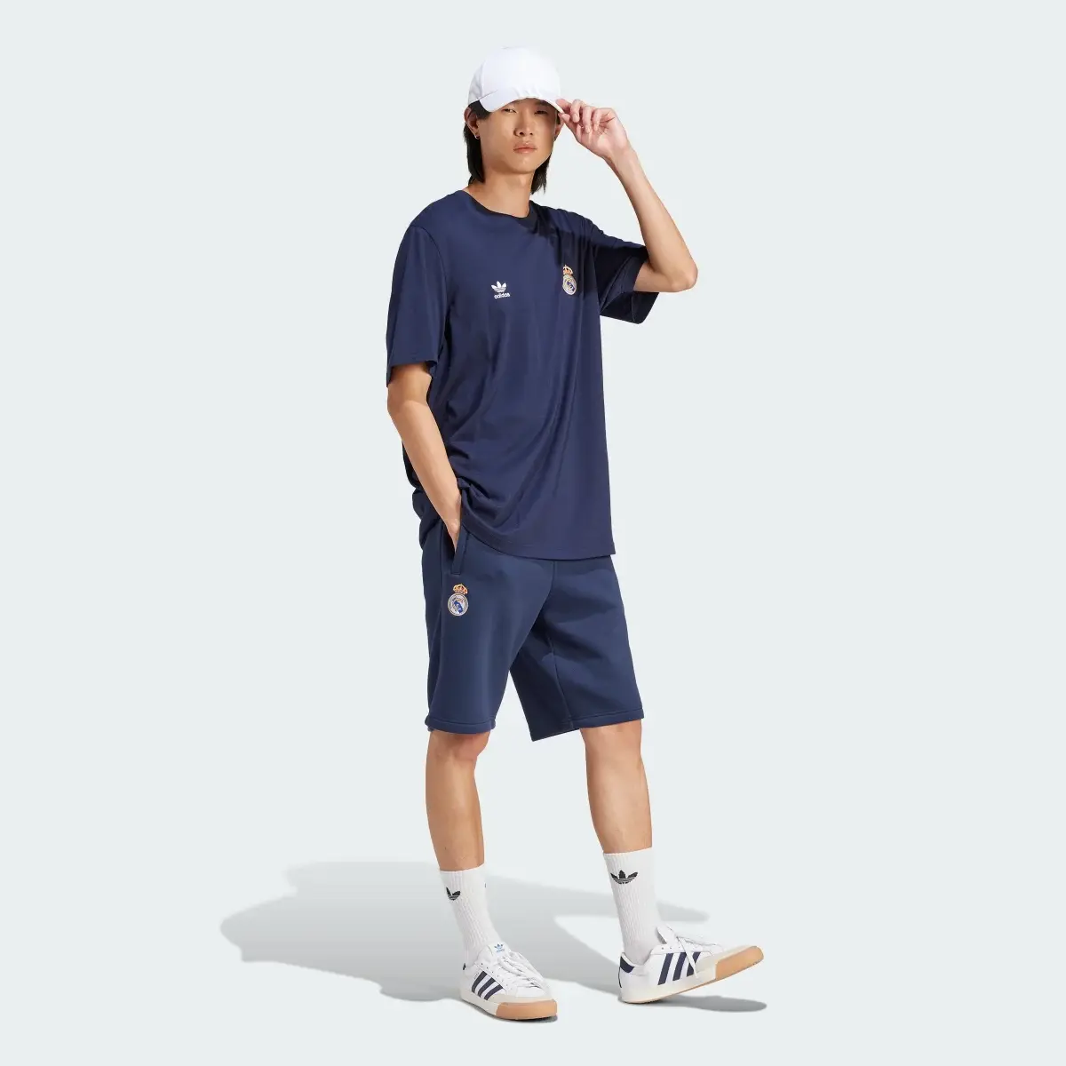 Adidas Real Madrid Essentials Trefoil Shorts. 3
