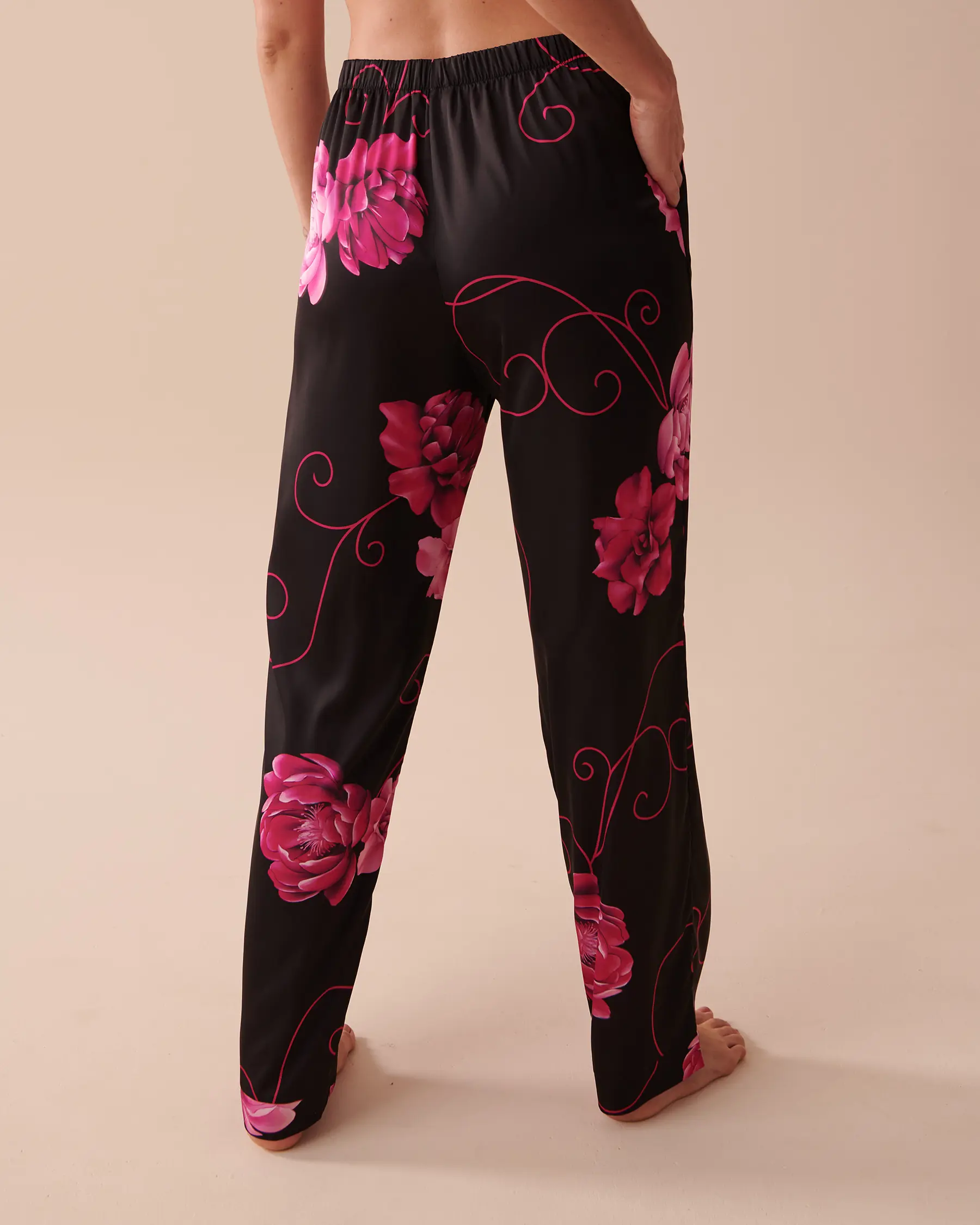 La Vie en Rose Satin Pants. 2