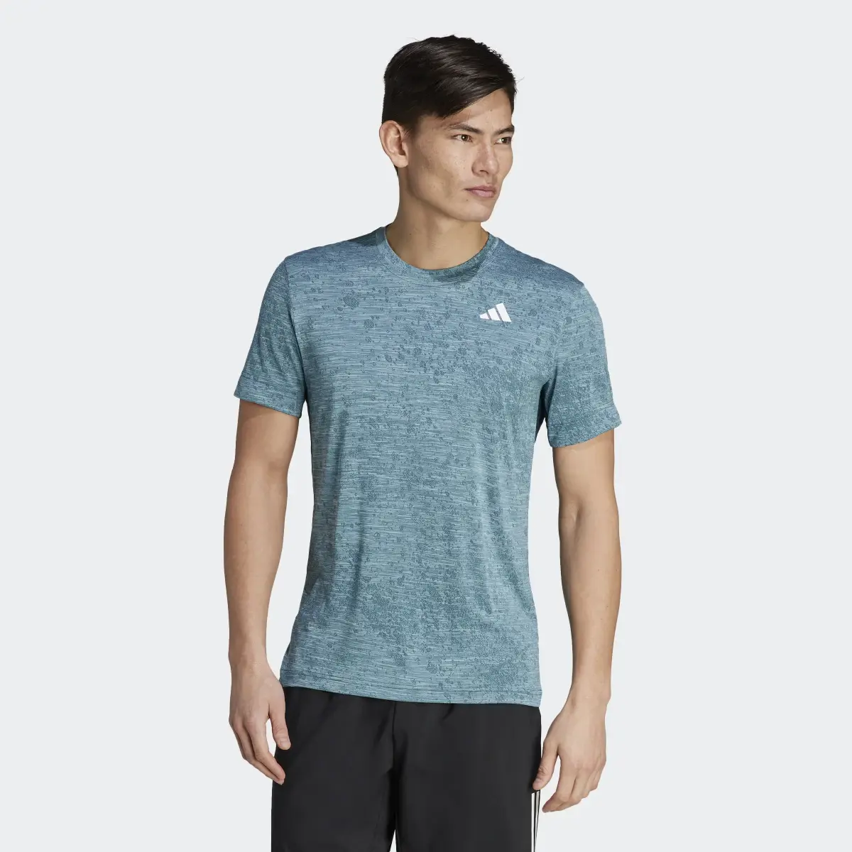Adidas T-shirt de tennis FreeLift. 2