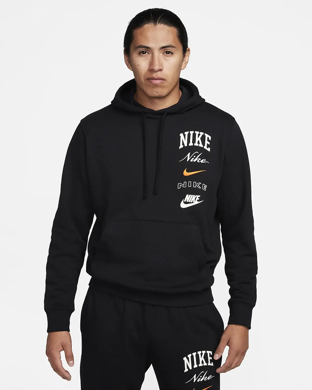 Nike Club Fleece. 1