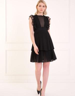 Lace Detailed Pleated Black Dress