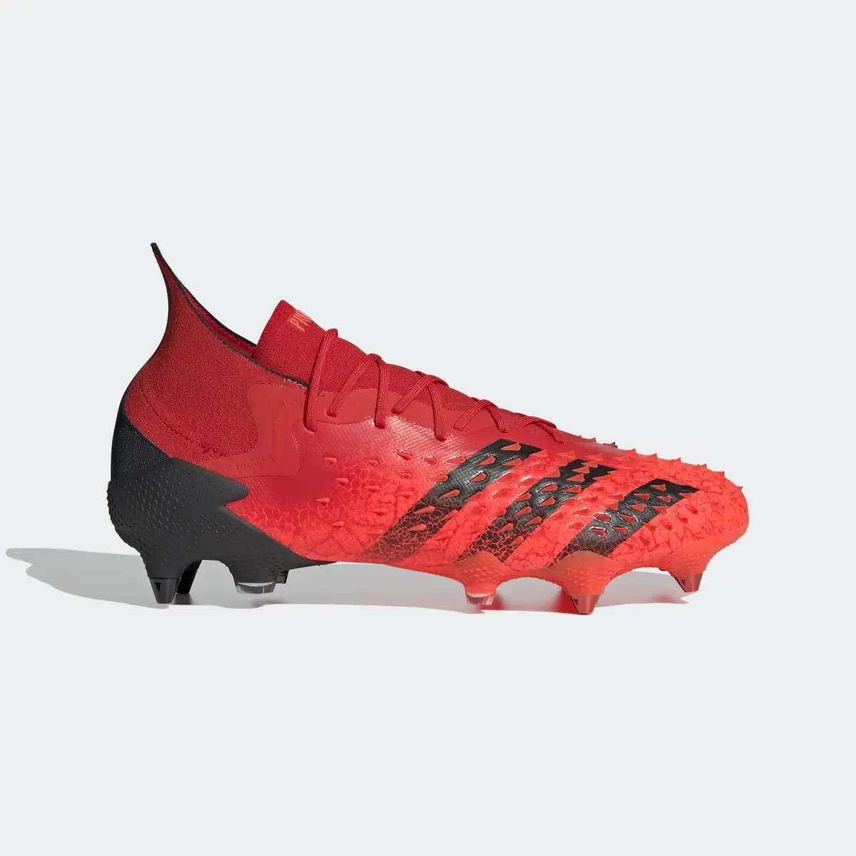 Adidas PREDATOR FREAK .1 SG. 2