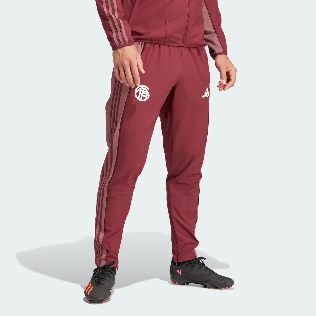 Adidas Pantaloni Anthem FC Bayern München. 1