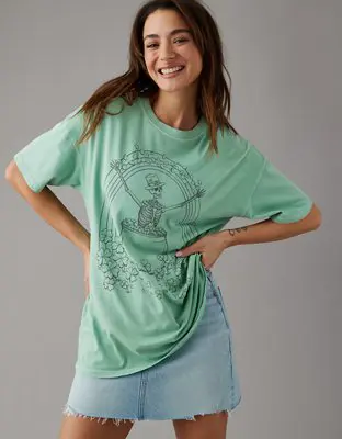 American Eagle Oversized St. Patrick's Day Graphic T-Shirt. 1