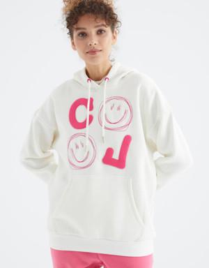 Tommy Life Ekru Kapüşonlu Kanguru Cepli Nakışlı Oversize Kadın Sweatshirt - 97250. 3 Tommy Life Ekru Kapüşonlu Kanguru Cepli Nakışlı Oversize Kadın Sweatshirt - 97250. 3