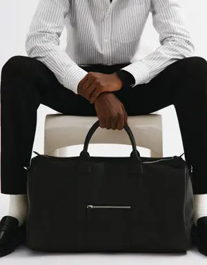 Patent leather-effect bowling bag