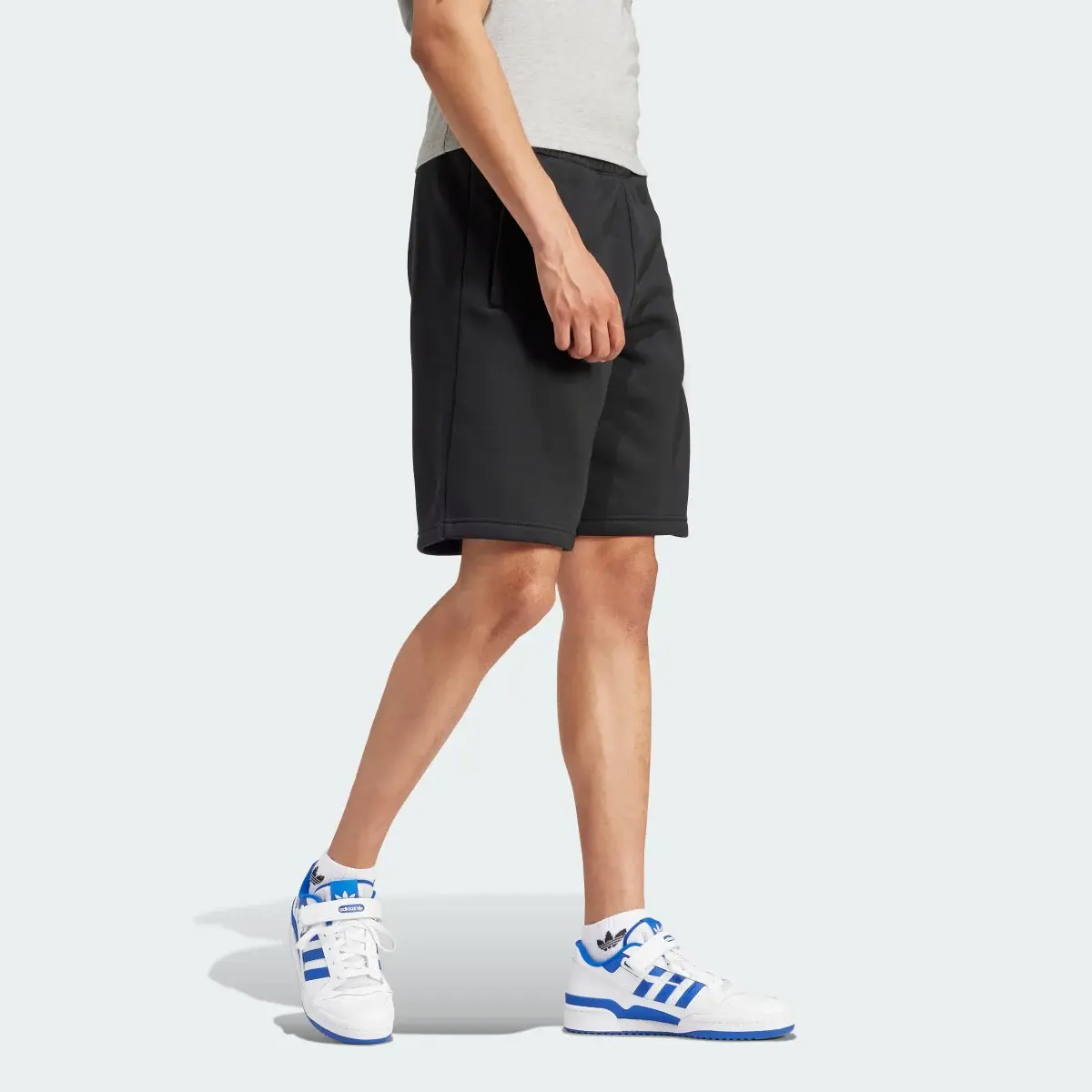 Adidas Trefoil Essentials Shorts. 3