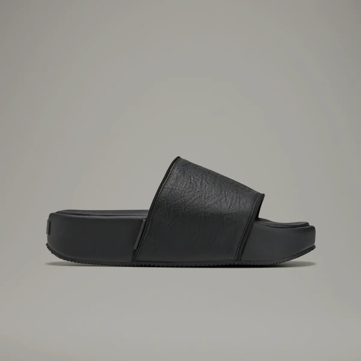 Adidas Y-3 SLIDE. 2