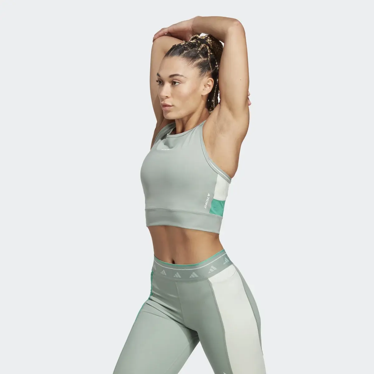 Adidas Top Techfit Colorblock Crop. 2