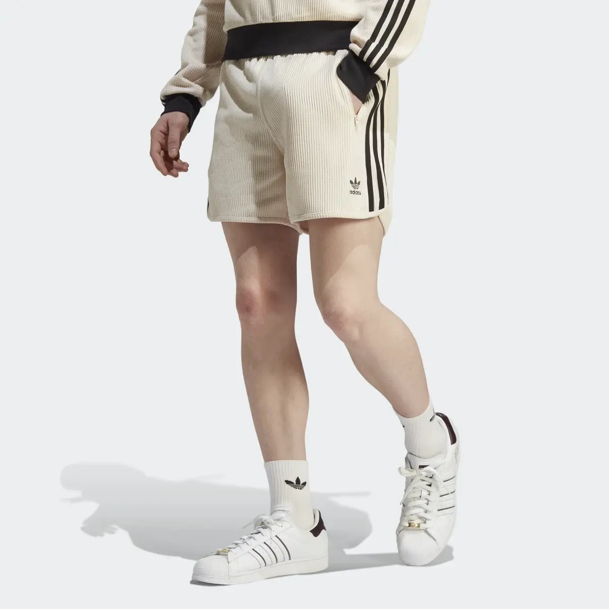 Adidas Adicolor Classics Waffle Shorts. 1