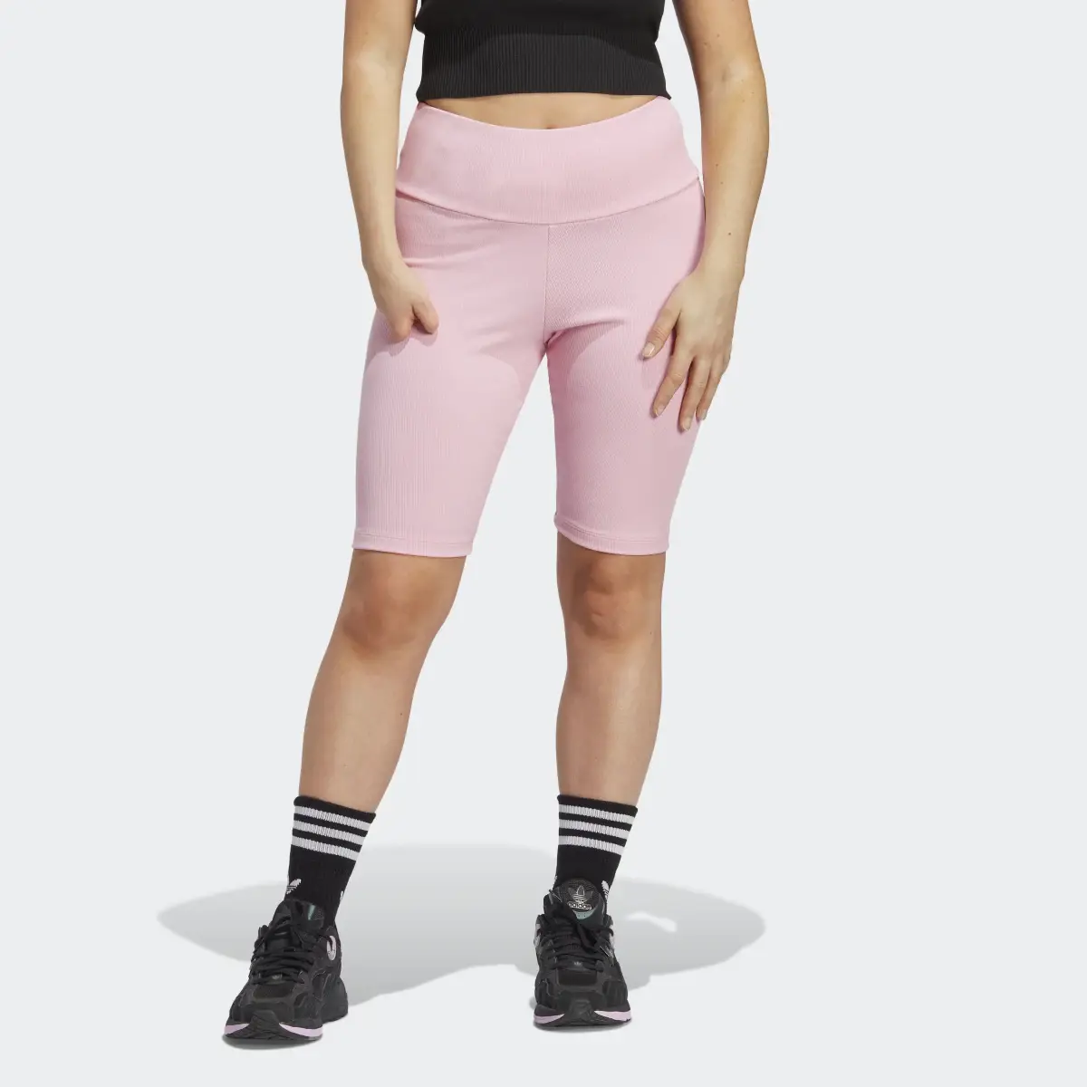 Adidas Adicolor Essentials Short Leggings. 1