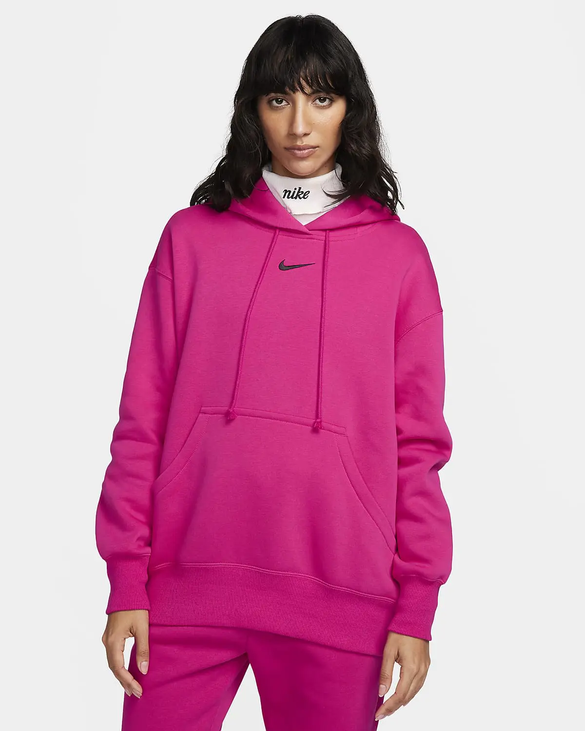 Nike Sportswear Phoenix Fleece. 1