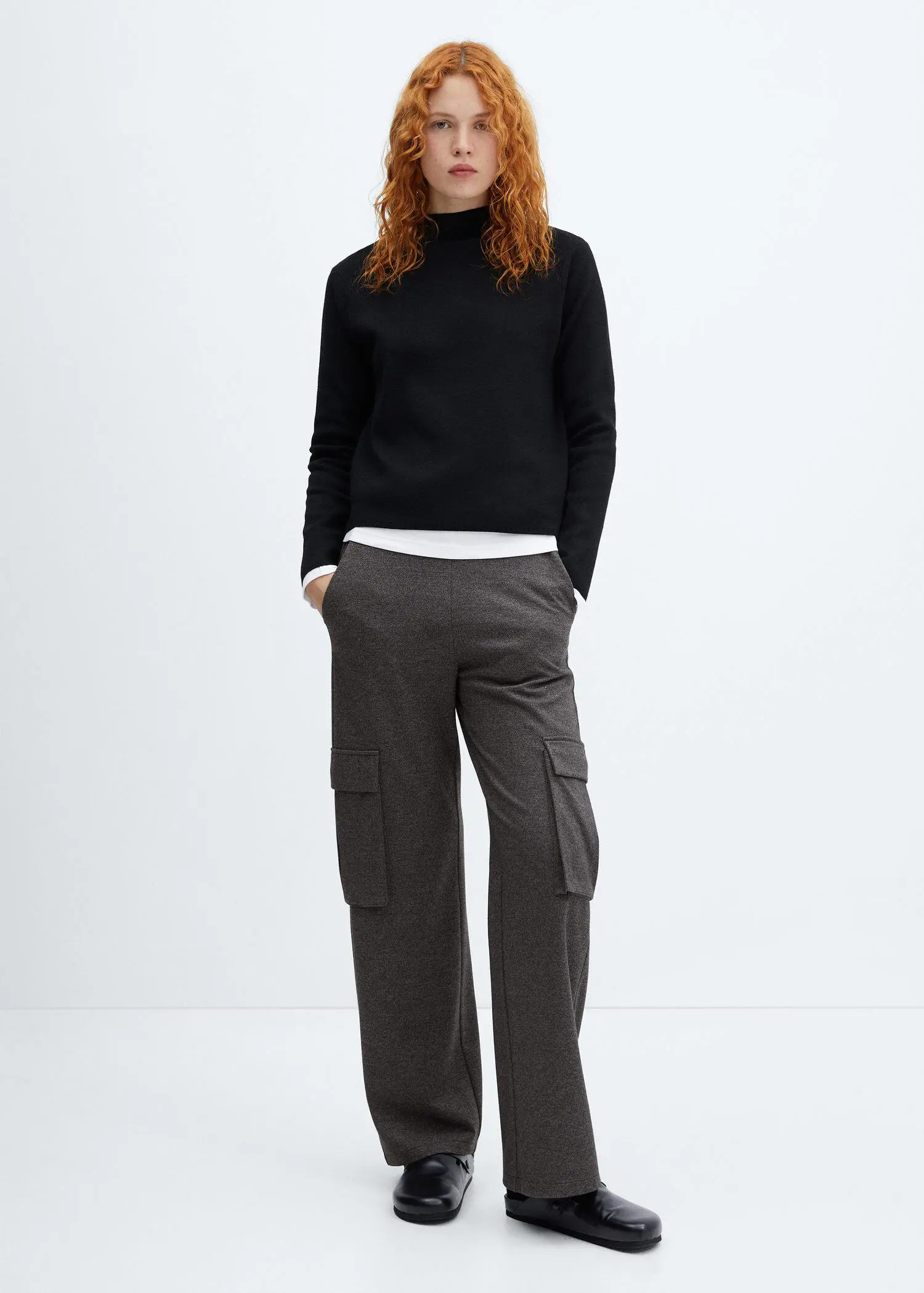 Mango Knitted pants with cargo pockets. 1