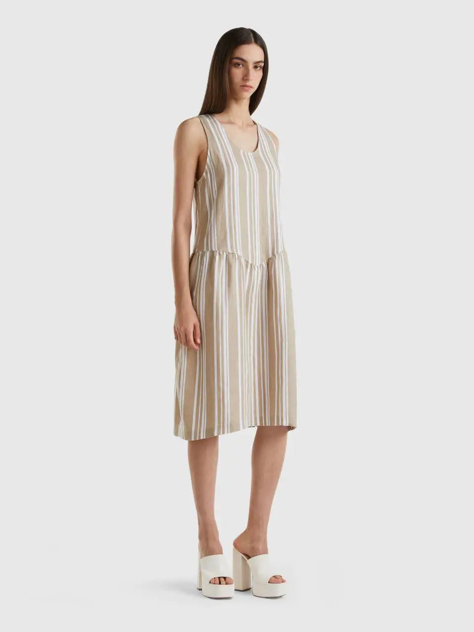 Benetton dress in pure printed linen. 1
