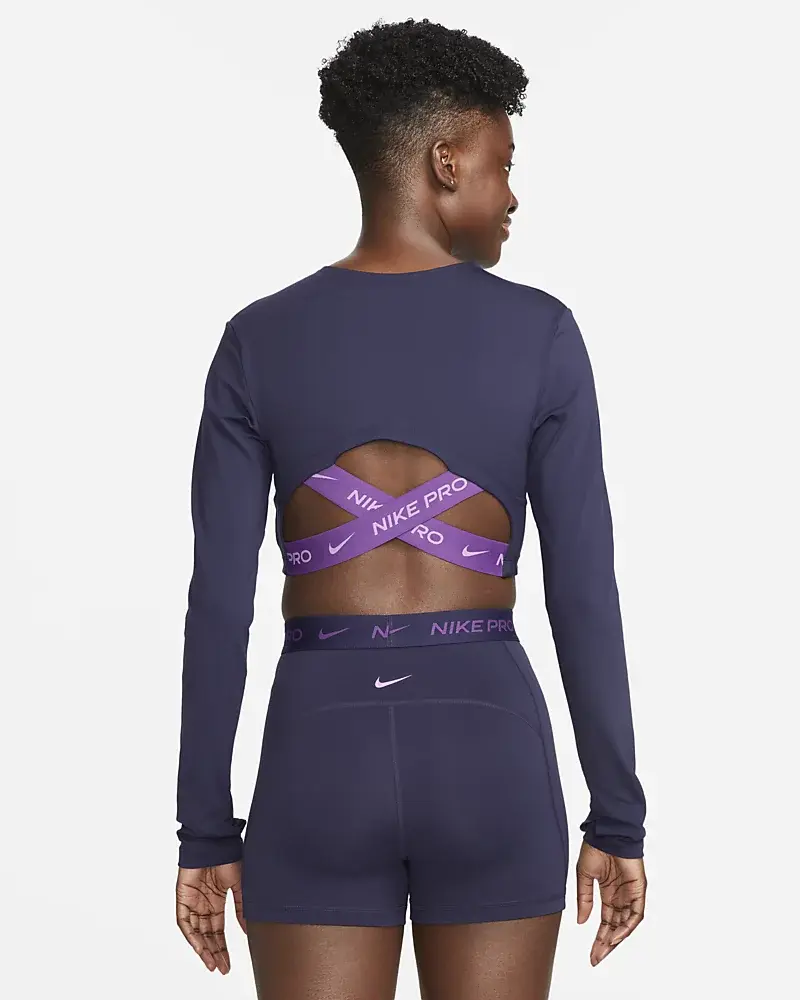 Nike Pro Dri-FIT. 1