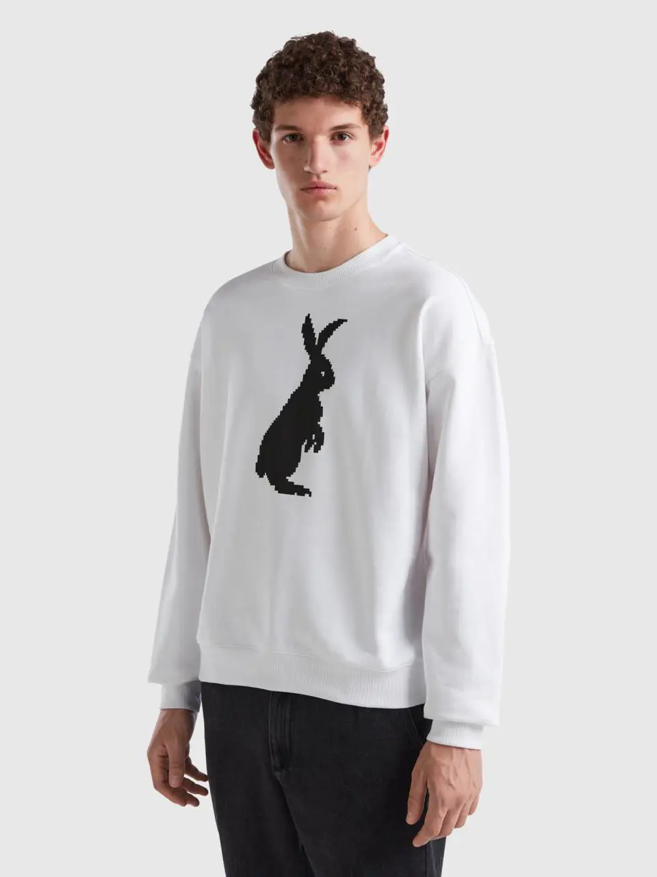 Benetton sweatshirt with bunny print. 1