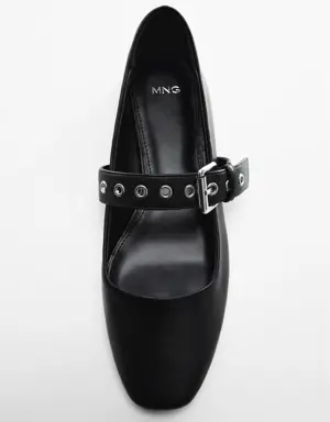 Studded buckle shoes