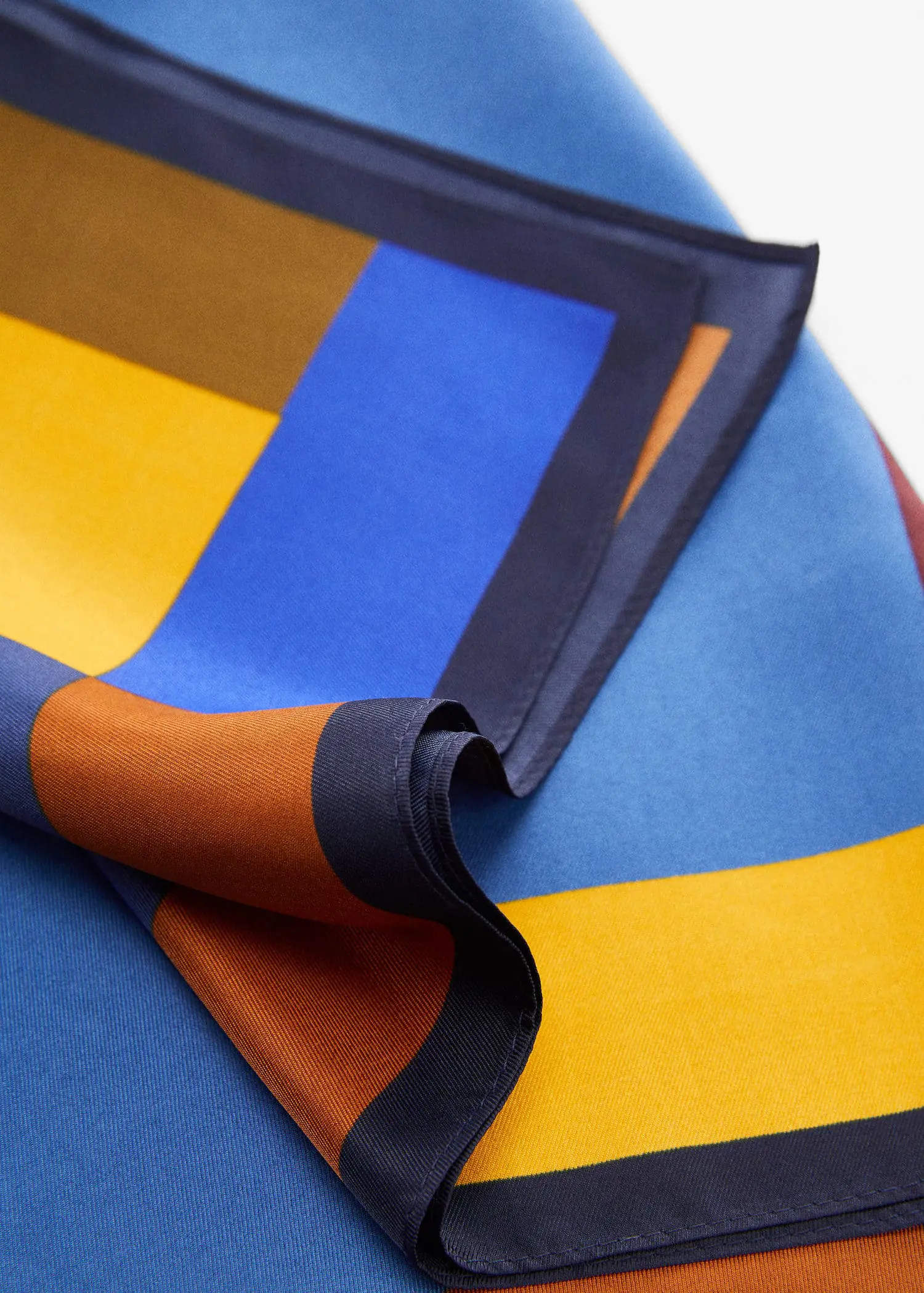 Mango Geometric printed foulard. 2