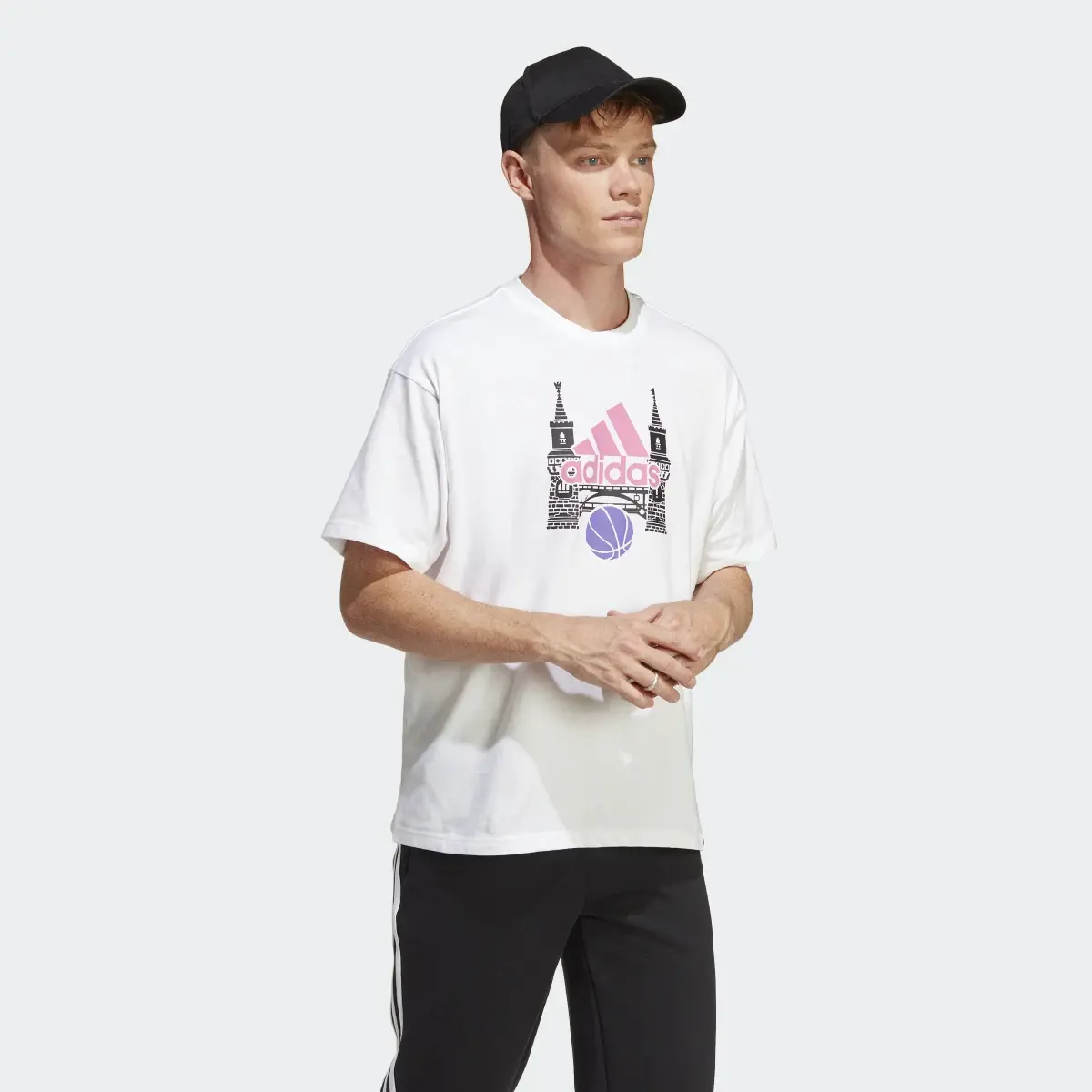 Adidas Graphic T-Shirt. 3