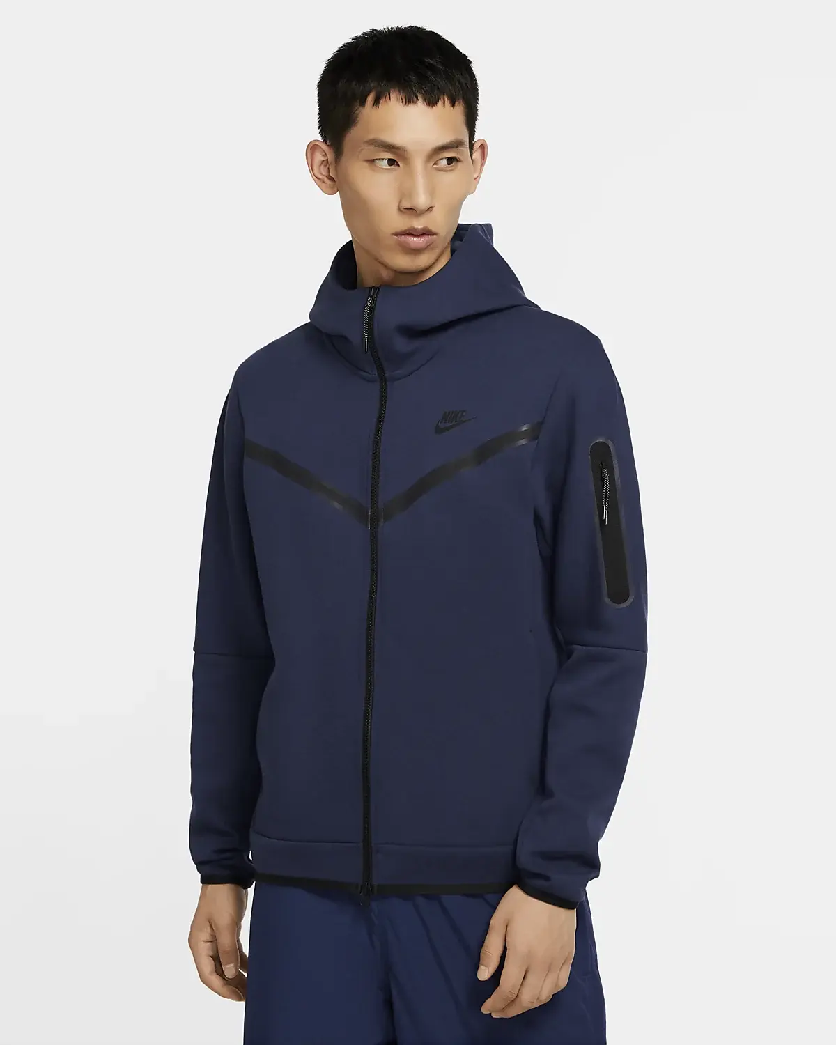 Nike Sportswear Tech Fleece. 1