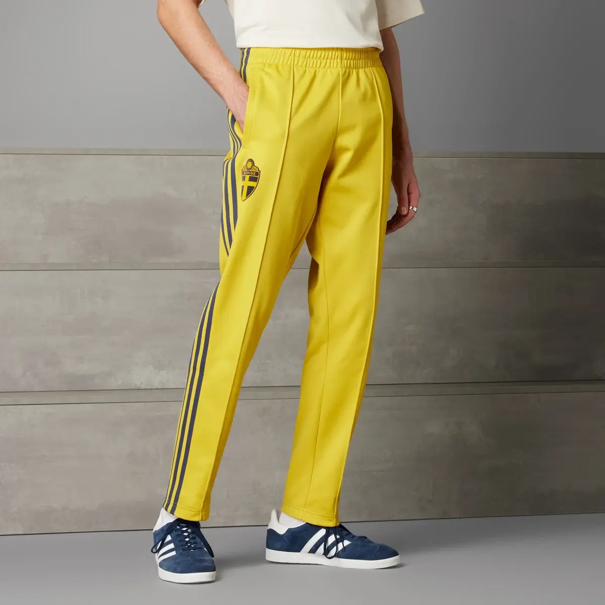 Adidas Pantaloni da allenamento Beckenbauer Sweden. 1