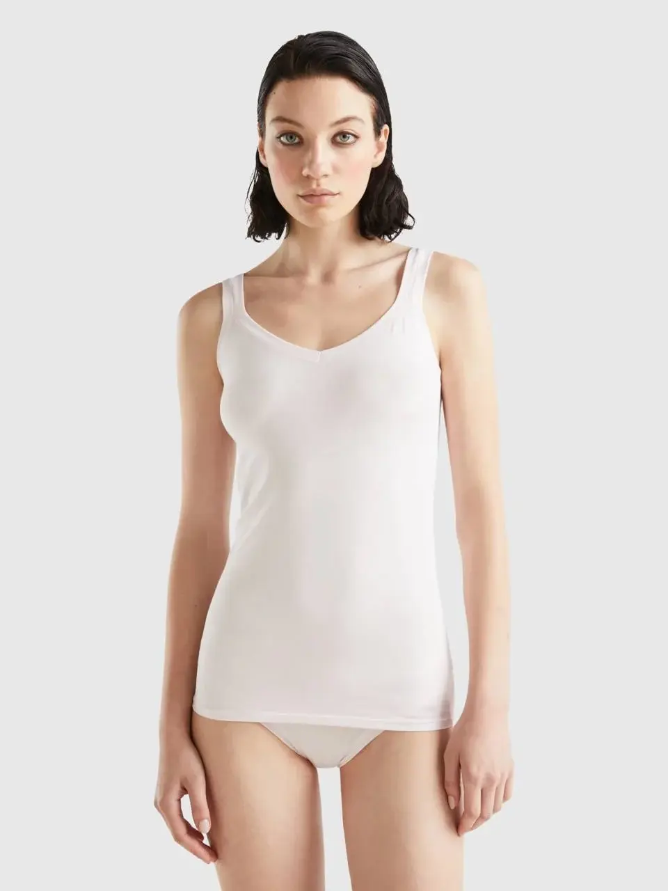 Benetton tank top in super stretch organic cotton. 1