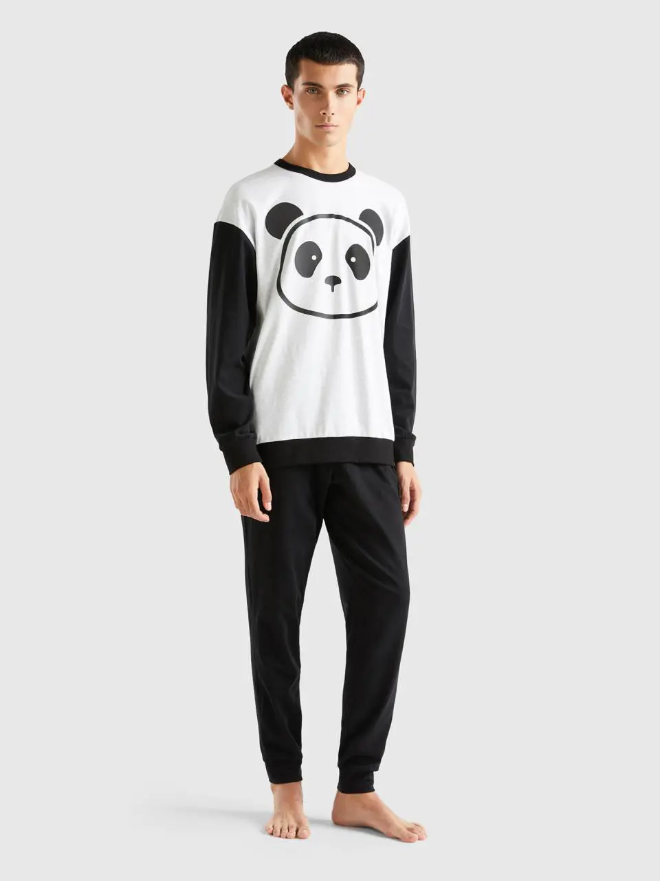 Benetton two-tone pyjamas with panda print. 1