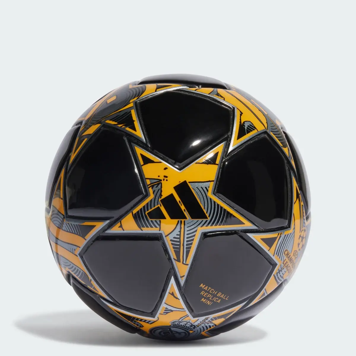 Adidas UCL 23/24 Group Stage Real Madrid Miniball. 1