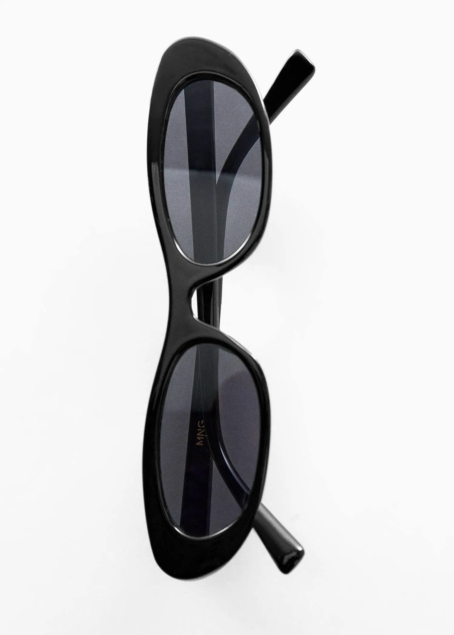Mango Oval sunglasses. 1