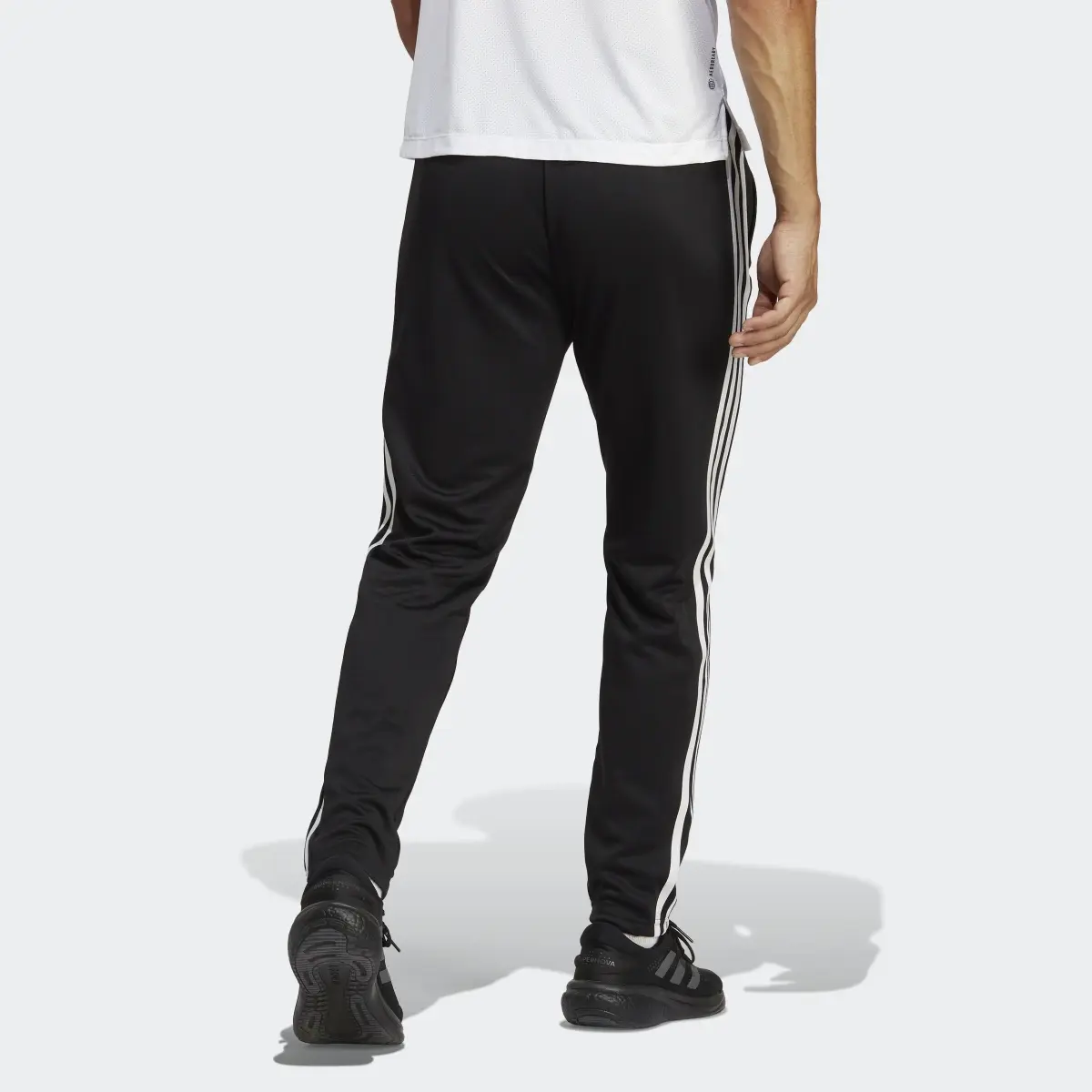 Adidas Pantaloni da allenamento Train Essentials 3-Stripes. 2
