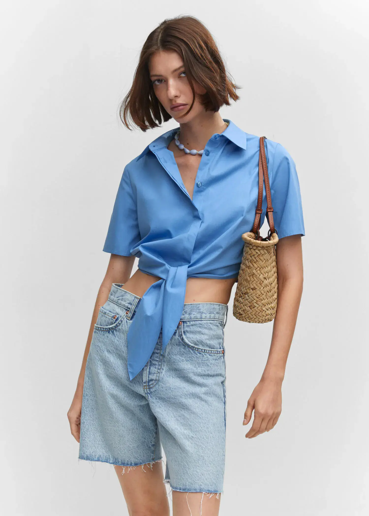 Mango Cropped shirt with knot . 2