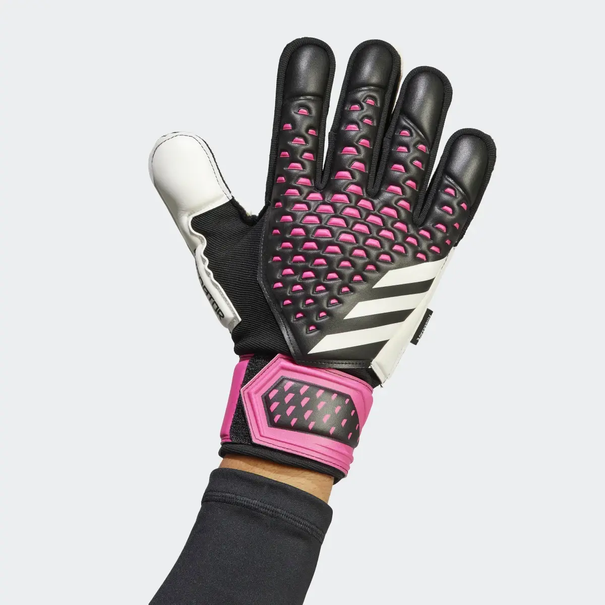 Adidas Predator Match Fingersave Gloves. 1