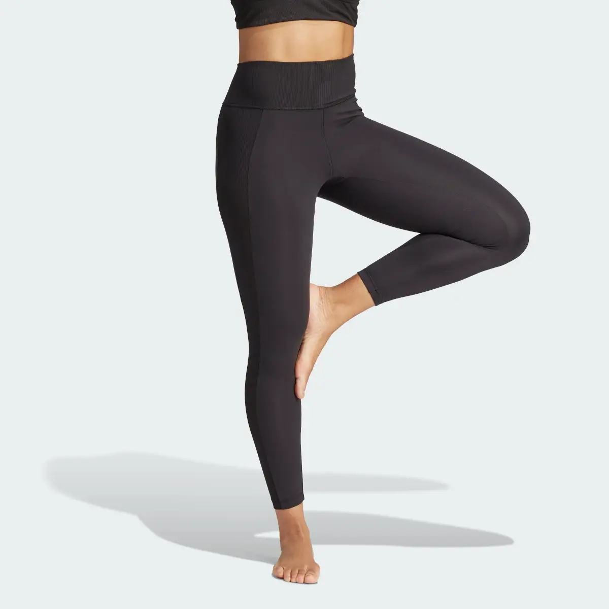 Adidas Yoga Essentials 7/8 Leggings. 1