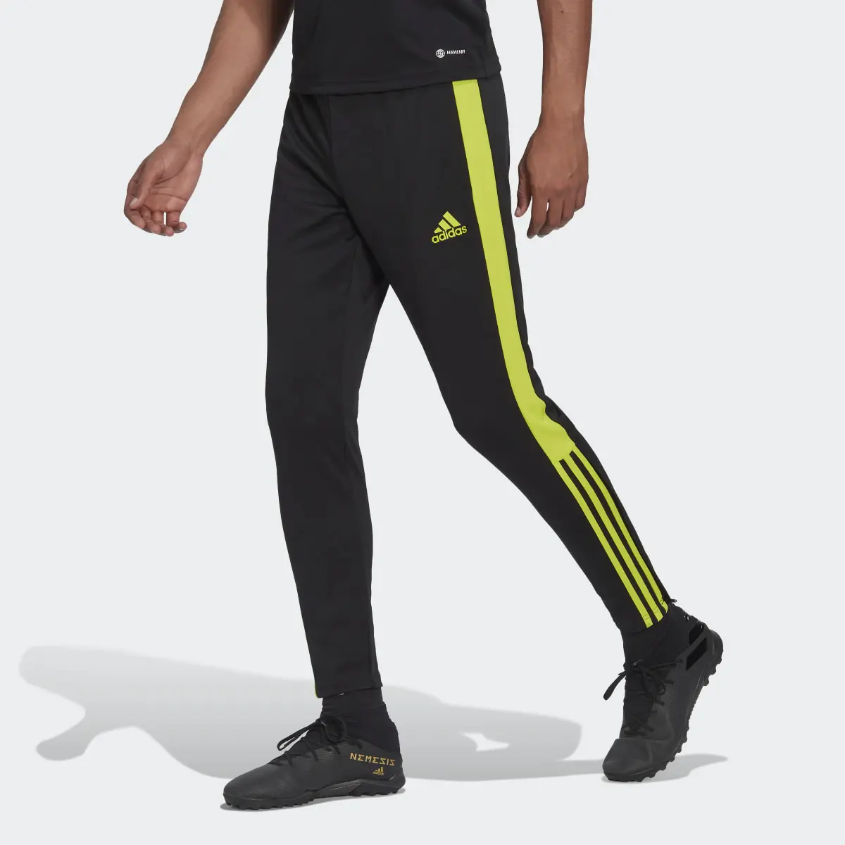 Adidas Pantaloni Tiro Essential. 1