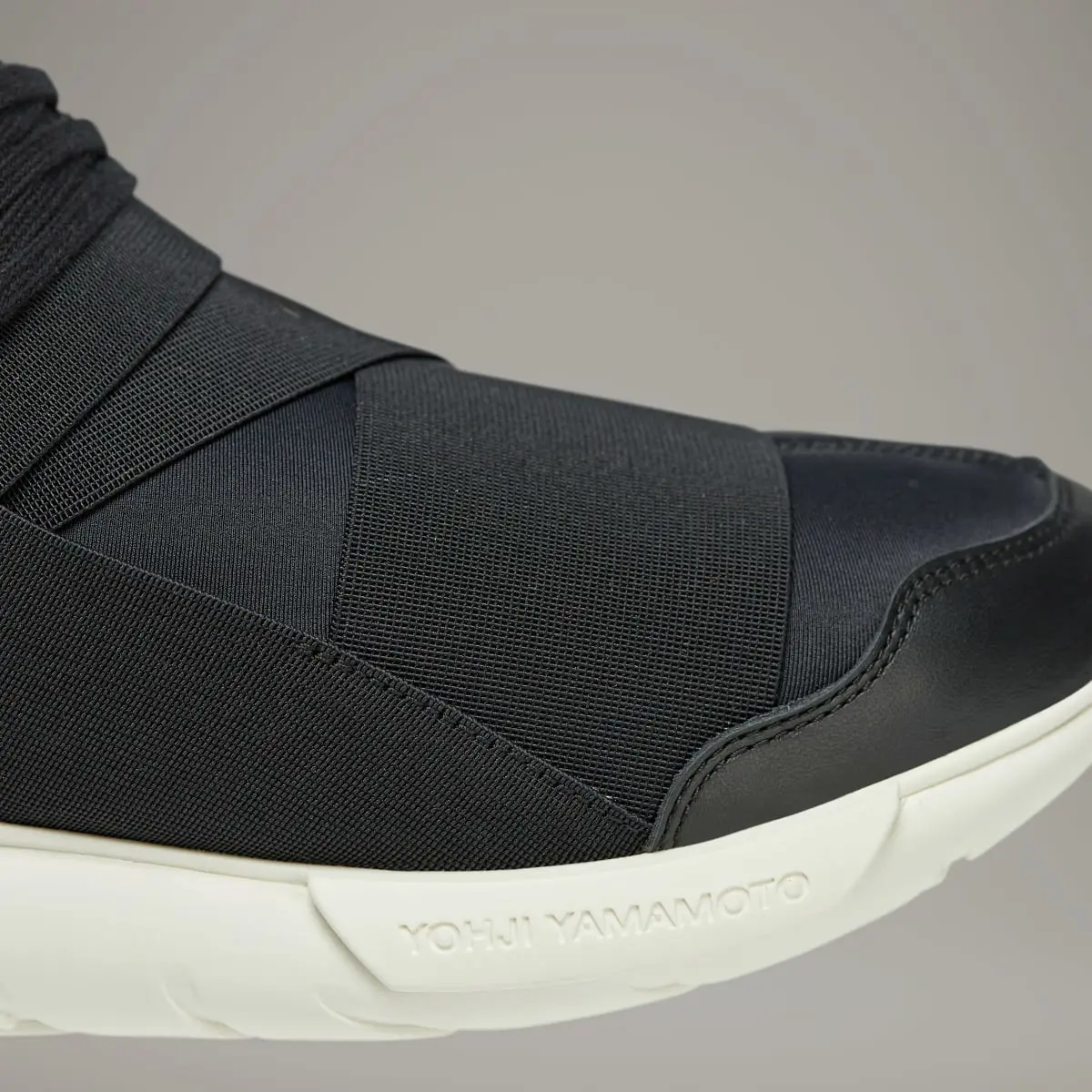 Adidas Qasa Y-3. 3