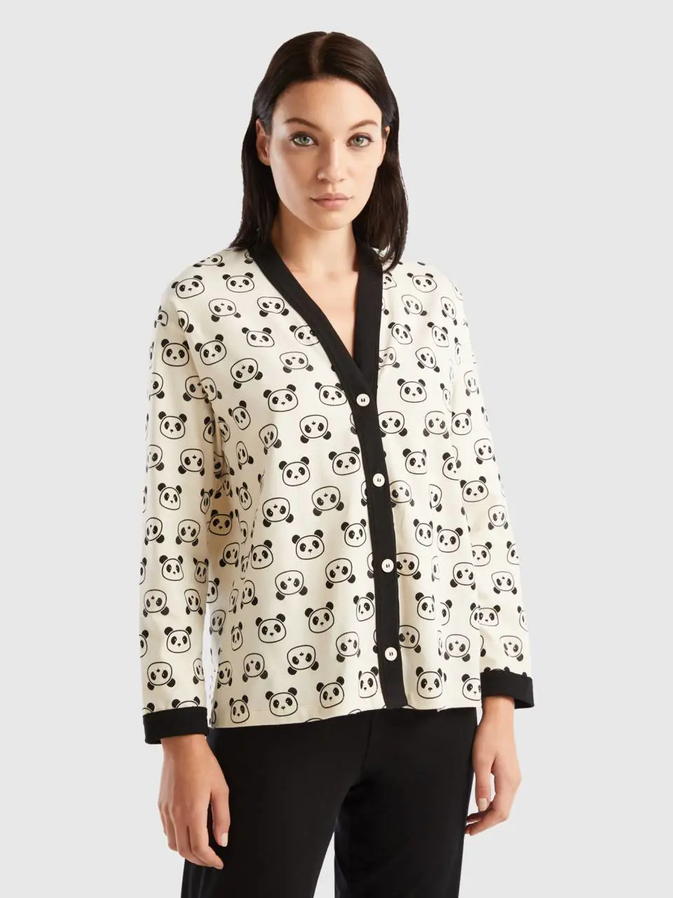 Benetton pyjama jacket with panda print. 1