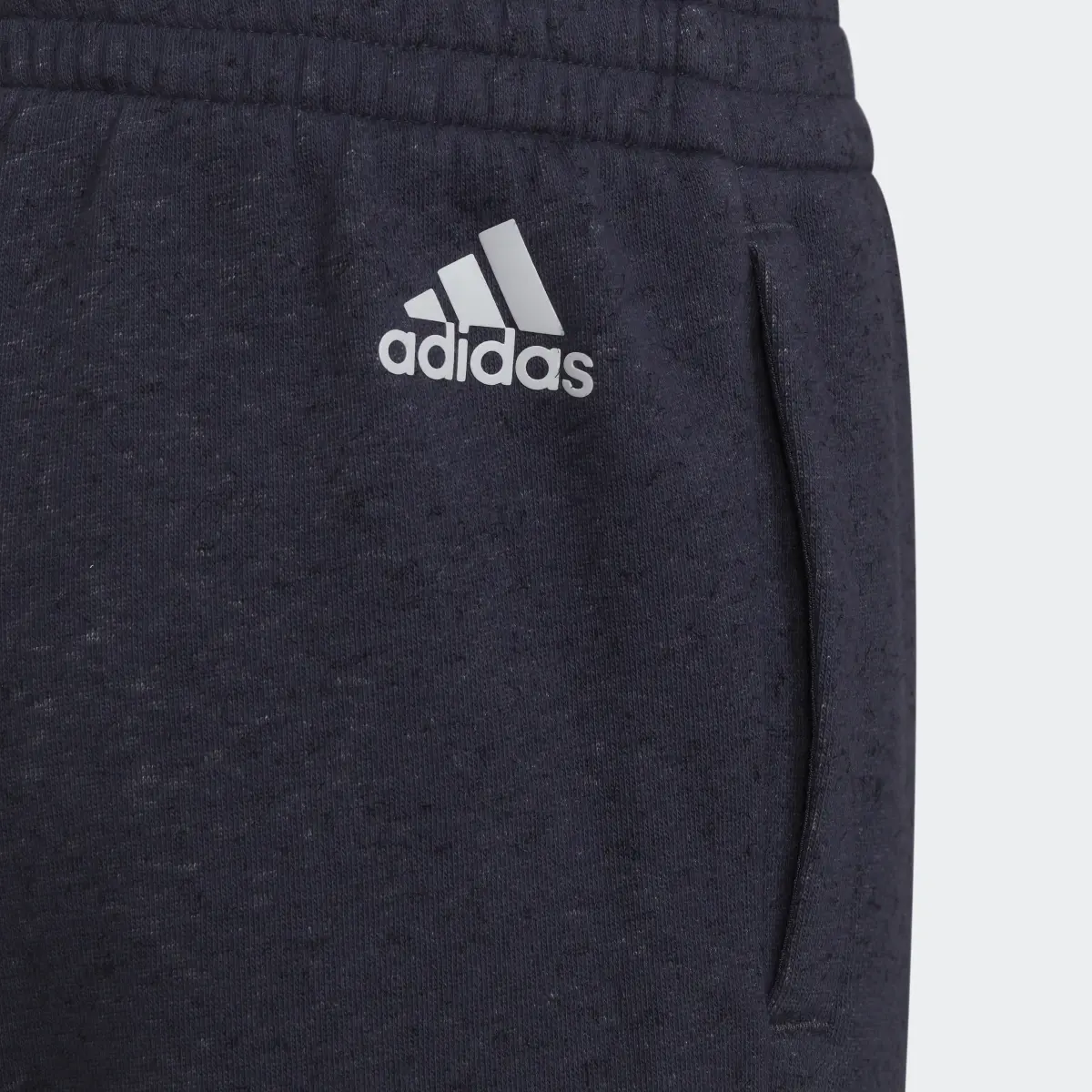 Adidas Future Icons 3-Streifen Shorts. 3